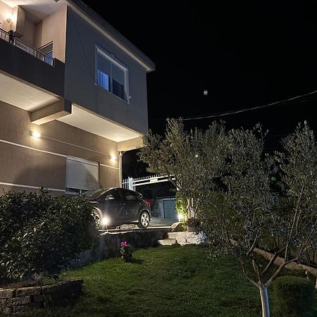 Ilvi Guesthouse Gjirokaster Exterior photo