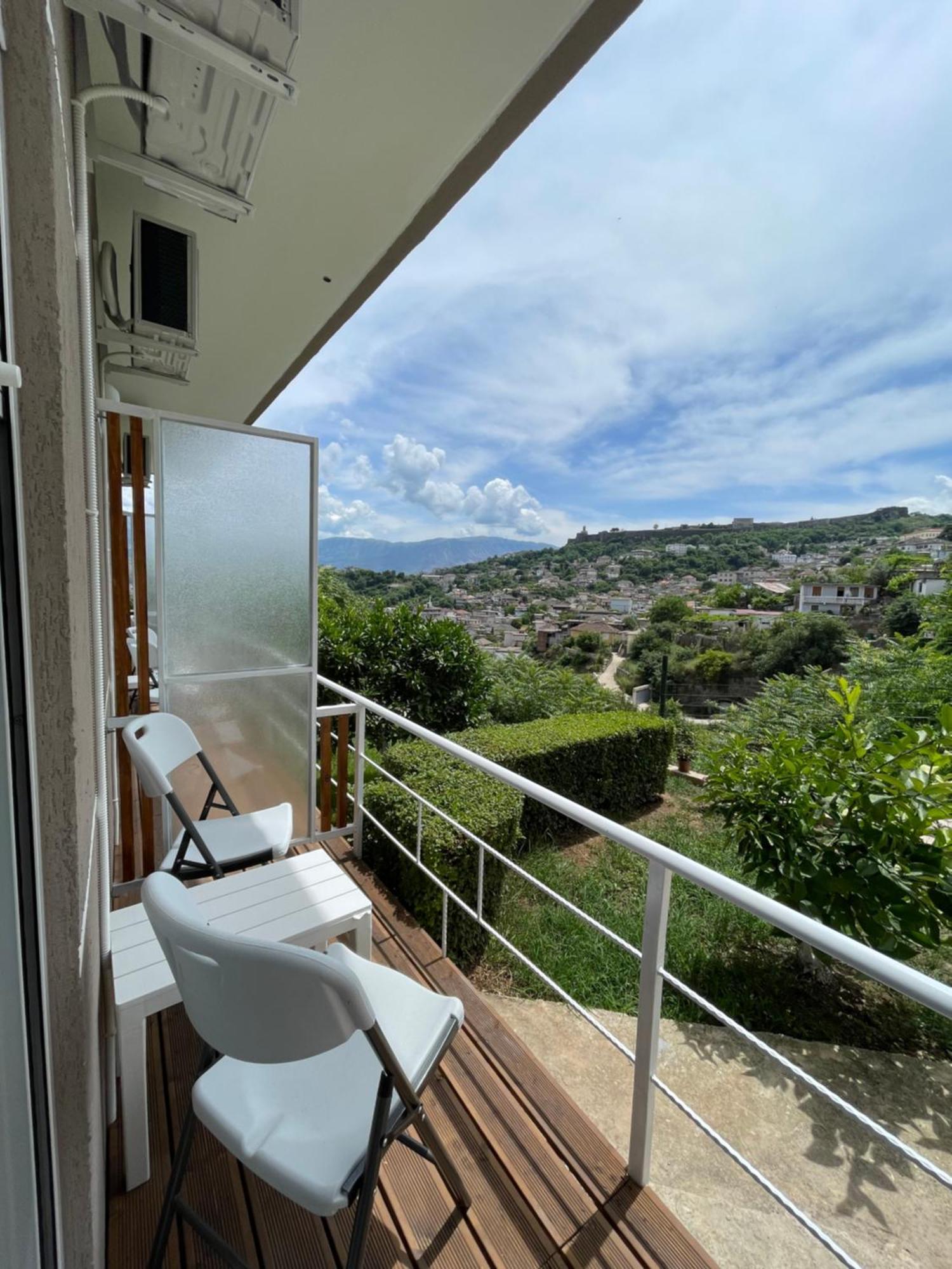 Ilvi Guesthouse Gjirokaster Exterior photo